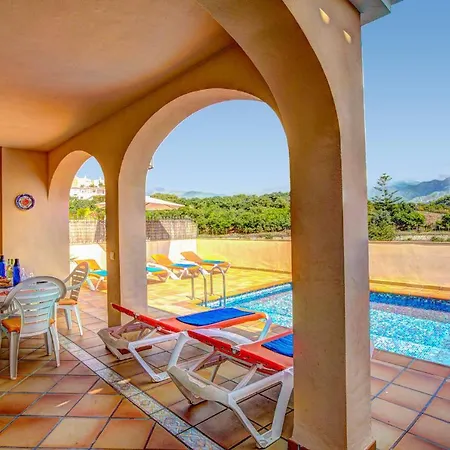 Reyes Villa *
