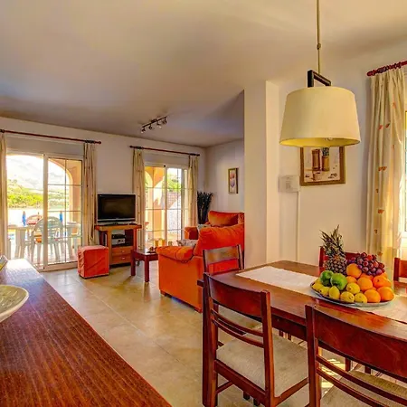 Reyes Villa