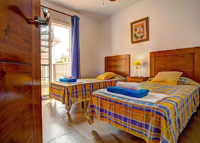 Villa Reyes