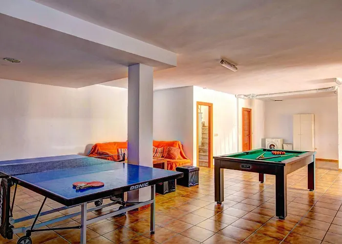 Reyes Villa Nerja